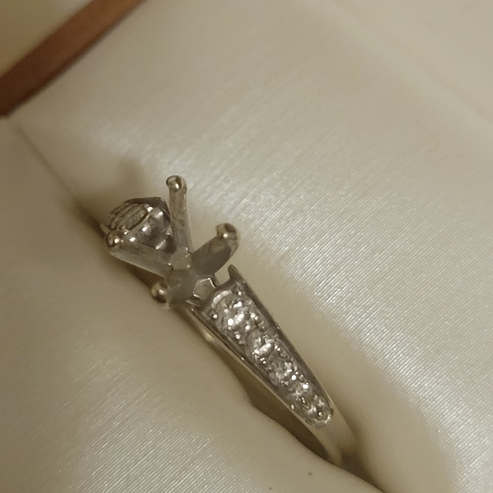14k White Gold Diamond Engagement Ring Setting